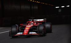 La Ferrari di Leclerc in pole a Monaco. Verstappen solo sesto 