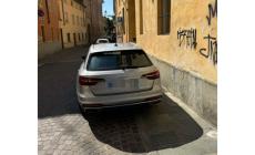 Parcheggio disinvolto in borgo degli Studi
