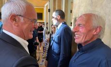 Il saluto tra ex allenatori del Parma: Claudio Ranieri e Nevio Scala