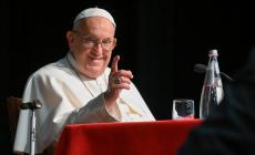 "Donne umiliate e uccise", il dolore del Papa a Pasqua