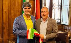 Malvisi ha indossato la fascia: «Ora subito al lavoro per la città»
