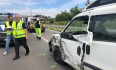 Via Mantova, furgone contro camion: un ferito. Traffico in tilt, code da strada Benedetta fino al quartiere industriale di Chiozzola