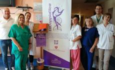 Scrittura terapeutica per il Centro senologico: un “libro bianco” per raccogliere i pensieri delle pazienti, il regalo di Donatella