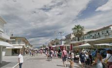 Altro pomeriggio di violenza in Passeggiata a Viareggio: rissa fra giovanissimi, 3 feriti