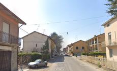 Donne sole prese di mira dai truffatori in Val d'Enza: sventato in extremis il raggiro del finto incidente 