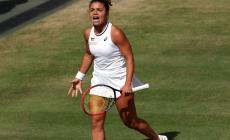 Sfuma il sogno di Jasmine Paolini, Krejcikova vince Wimbledon: "Sono un po' triste, ma sorrido perchè è un sogno"