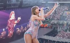 Taylor Swift,  non solo vip al concerto, ma tanti parmigiani- Video e foto
