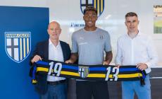 E' ufficiale: Suzuki &egrave; del Parma. Ed &egrave; gi&agrave; a Collecchio... - Le foto - Video