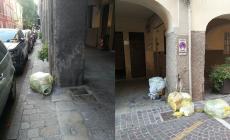 Solito caos rifiuti in citt&agrave;: la situazione in borgo delle Colonne - Foto 