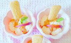 Bicchierini di pesche e mascarpone, un buon dessert estivo