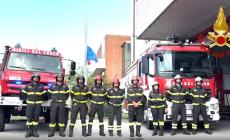 Vigili del fuoco: un minuto di silenzio e bandiere a mezz'asta al Comando di Parma ricordando i colleghi morti a Matera - Video 