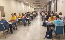 Scacchi, il maestro Boraso affronterà 15 avversari: evento sotto i Portici del Grano