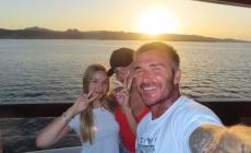 David Beckham e famiglia in Sardegna, gli scatti di Victoria su Instagram - Foto