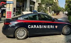 Calci, pugni e sputi ai carabinieri che devono placare una lite in centro storico: arrestati due magrebini