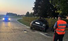 Auto esce di strada e si incendia: un ferito a Samboseto 