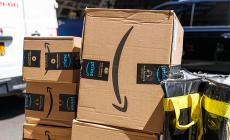 Amazon affonda a Wall Street, -10%. Tonfo Intel, -27%