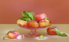 Pesche su pesche: il frutto estivo per eccellenza, in tutte le sue variet&agrave;