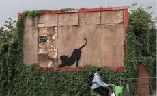 Banksy, giorno 6, a Londra spunta anche la Leonessa Incatenata