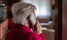 Una 97enne chiama il 112: "Mi sento sola".  Arrivano i carabinieri e le fanno compagnia