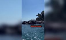 Skipper ubriaco e il motoscafo finisce sugli scogli- Video