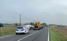 Autocisterna fuori strada a Paroletta: Sp11 chiusa per il recupero del veicolo 