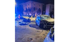 Violento scontro in viale Milazzo: due feriti. Un'auto fuori strada a Vigheffio 
