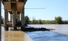 Gli effetti dell'ondata di maltempo sul Po e sul ponte di Ragazzola - Le foto