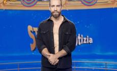 A Striscia la notizia debutta il "velino": ha 37 anni
