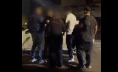 Fidenza in sei aggrediscono un ragazzo: il video della violenza 