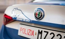 Va a prendere un caff&egrave; e gli rubano il monopattino: due giovani  picchiano il proprietario ma la fuga &egrave; bloccata dalla polizia