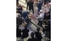 C'è la processione e cade la statua della Madonna del Carro - Video 