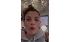 Incontri parmigiani per Emma Marrone: all'aeroporto "carrambata" con Charlie Rapino - Video