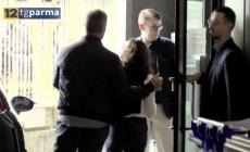 Vignale, la procura chiede l'arresto di Chiara Petrolini,  le esigenze cautelari non possono essere affidate ai genitori che mai si sono accorti di nulla - Video