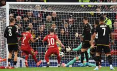 Il Liverpool batte il Bologna 2-0 