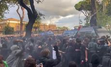 Corteo proPal: 30 agenti delle forze dell’ordine feriti nel corso degli scontri, 4 fermati, 40 fogli di via. Fonti Viminale, confermate ipotesi su infiltrati al corteo 