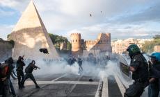 Un corteo a sostegno  di Hamas e dell'Iran