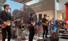 I Beatles a  Mercantinfiera, il concerto della cover band bolognese Menlove&nbsp; - Manifestazione aperta fino a domenica 20 (Video)