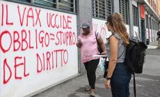 Medico no vax radiato dall'Ordine a Cremona: aveva definito il vaccino "veleno" 
