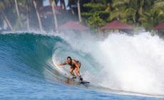 Uccisa da un pesce spada in Indonesia : così è morta Giulia Manfrini, surfista e influencer piemontese 36enne  - Video