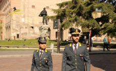 Scoperto un compro-oro abusivo: sequestrati orologi  e gioielli per un valore di oltre 700mila euro. Denunciato il titolare
