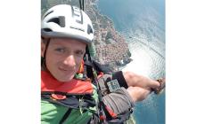 Muore in parapendio a 45 anni