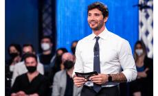 Mara Venier a Belve: "Il mio erede a Domenica In è Stefano de Martino"