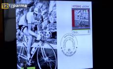 Un francobollo celebrativo dedicato a Vittorio Adorni: la presentazione in municipio - Video