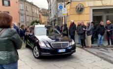 Una marea di persone per l'ultimo saluto a Lucchi, l'ex sindaco di Berceto  - Il video