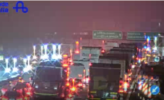 Scontro fra due camion e un'auto in A1: dopo le lunghe code,  il traffico torna scorrevole