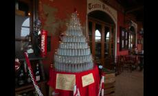 Un originale ed artistico albero di Natale fatto con 680 "Camparini"