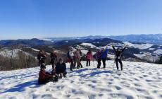 Neve in montagna: paesaggi incantati,  escursioni e ciaspolate sotto la luna - Foto