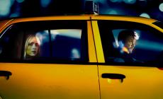 Una notte a New York: Lui, lei e un taxi diretto a casa: il breve incontro tra due anime 