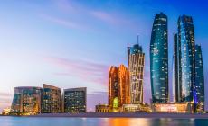 L'inverno è la stagione di Abu  Dhabi, tra grattacieli,  deserto e opere d'arte 