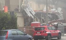 Crollo in via Brennero: le foto del lettore Claudio 